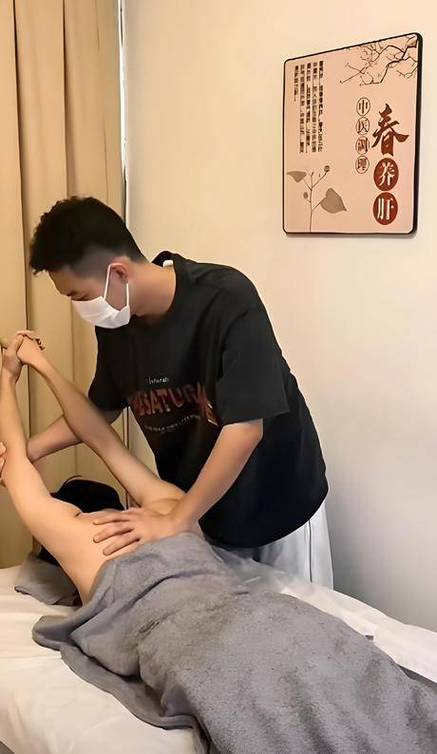 五一电影院上映的电影的相关介绍