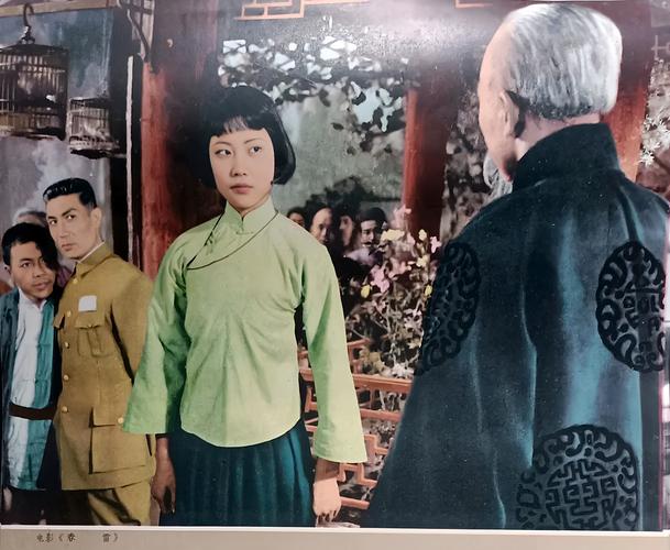 我把她操出白浆的相关介绍