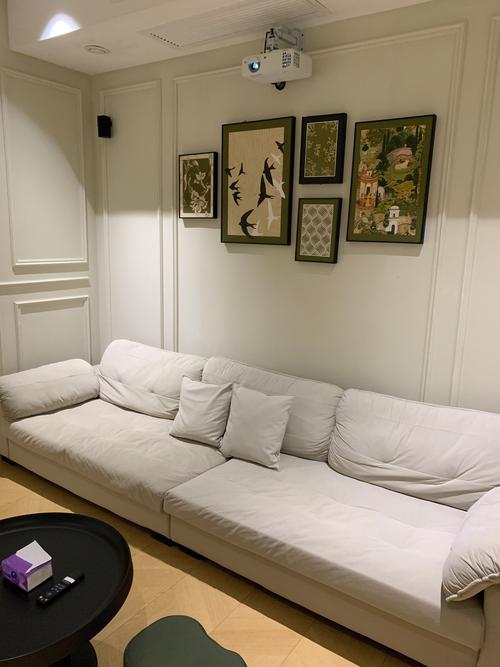 女性裸瑜伽按摩的相关介绍