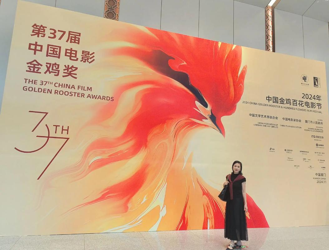 欧美老熟妇乱淫的相关介绍