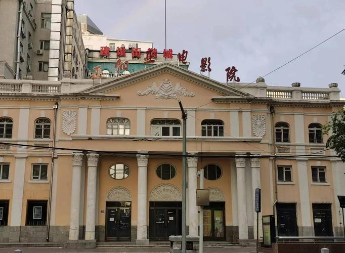 黄片精品久久久的相关介绍