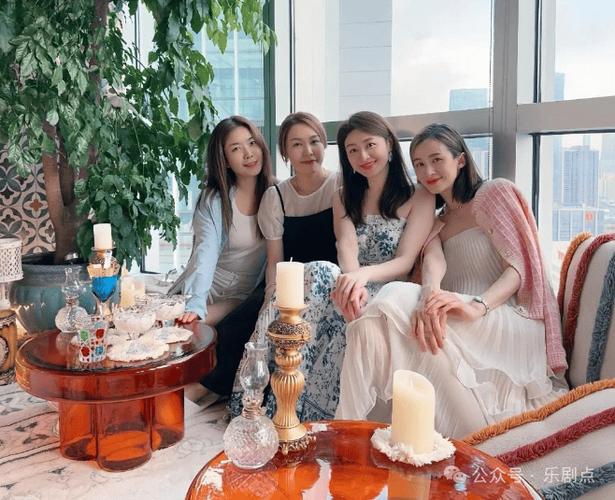 和大龄老师啪啪的相关介绍