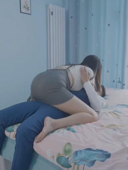 狂插人妻少妇的相关介绍