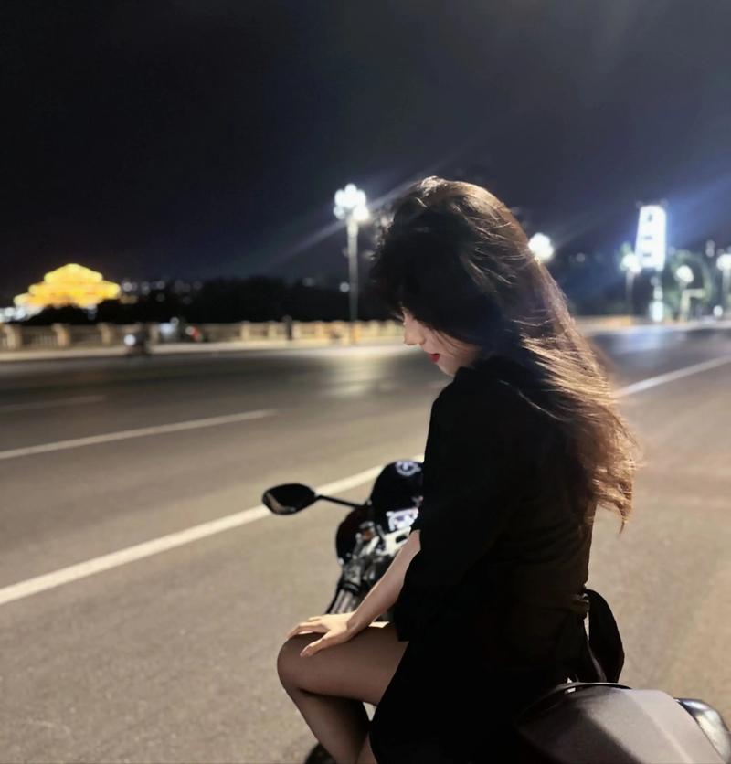 白嫩各种姿势美女被啪啪的相关介绍