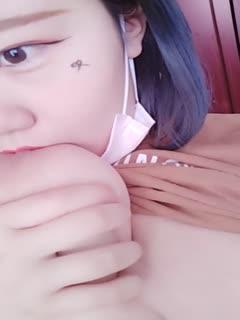 黄色白色分泌物怎么回事女性吃什么药的相关介绍