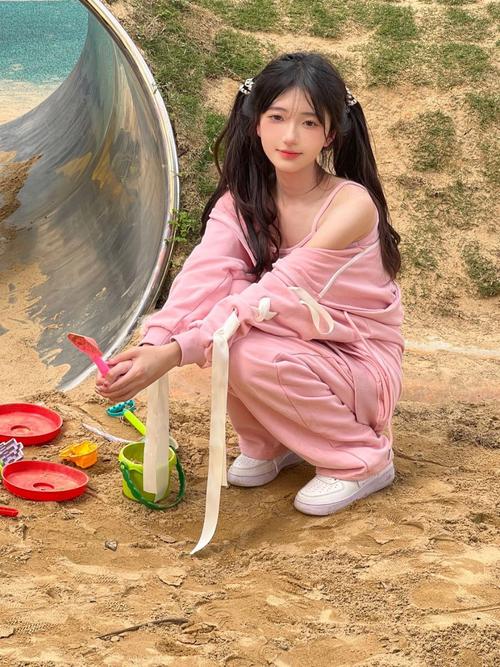 啪啪淫看的相关介绍