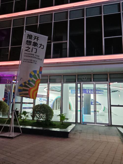 日韩人妻按摩电影的相关介绍