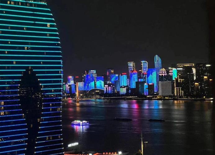 人妻少妇精品视频在线的相关介绍