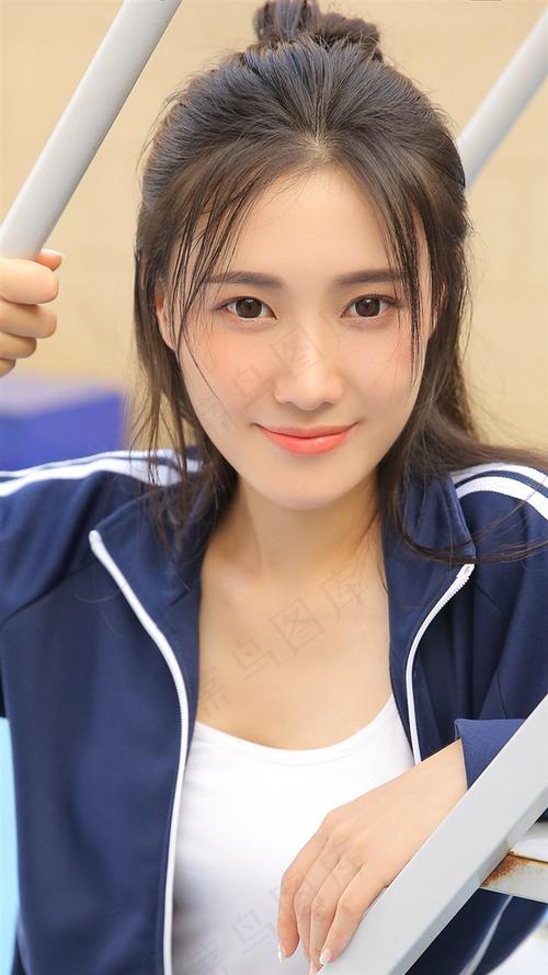 亚洲老熟女少妇的相关介绍